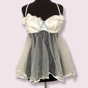 Vintage Victoria’s Secret Sexy Little Bride Bra “Veil” SZ 36C NWT